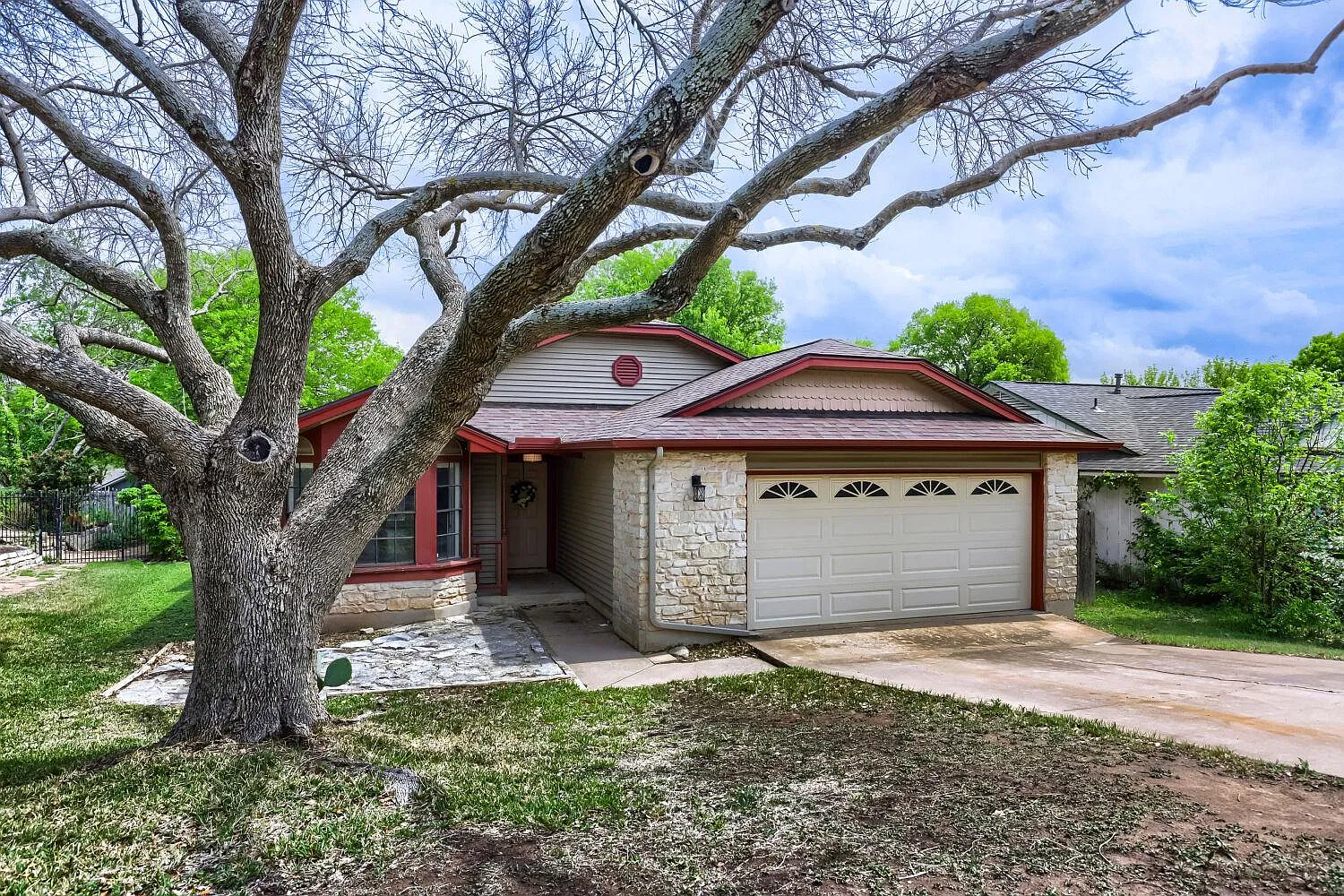 3 bed, 2.0 bath, 1314 sqft, $2,200 — Photo 4