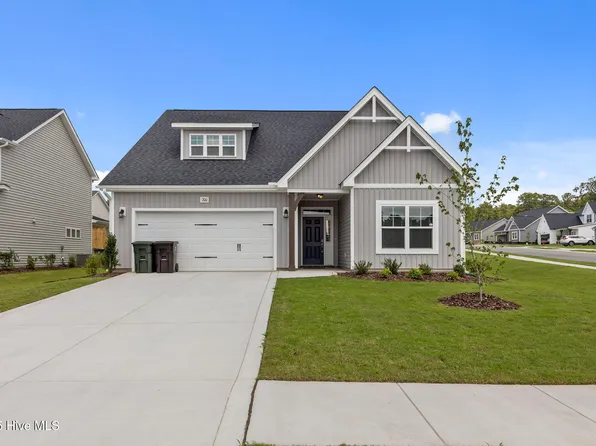 700 Chestoa Trl, Aberdeen, NC 28315
