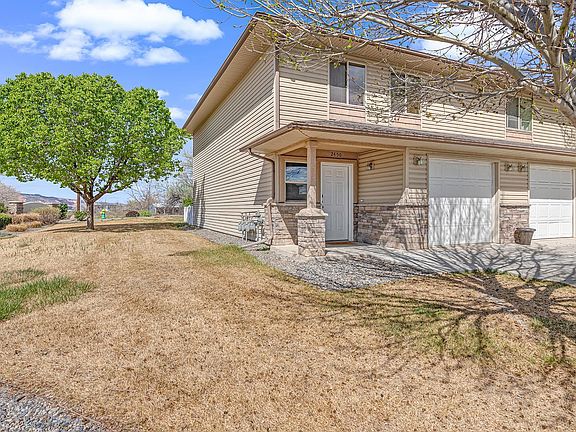 4th image of 2450 Theresea Ln