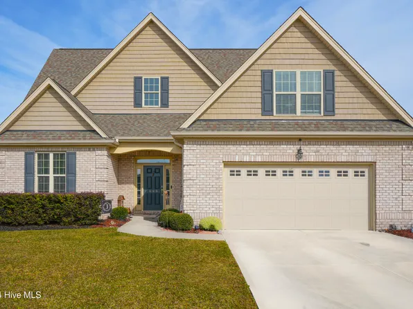 699 Highlands Drive, Hampstead, NC 28443