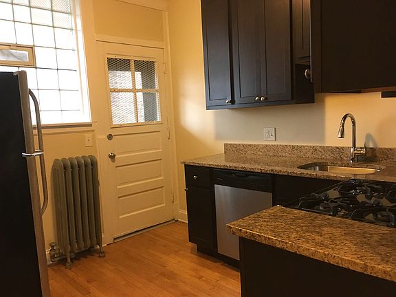 4th image of 6254 N Claremont Ave APT 1