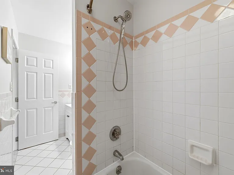 928 N Bambrey St — Photo 21