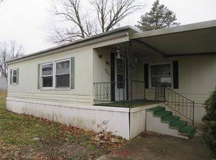 104 W Vine St, Brighton, IL 62012