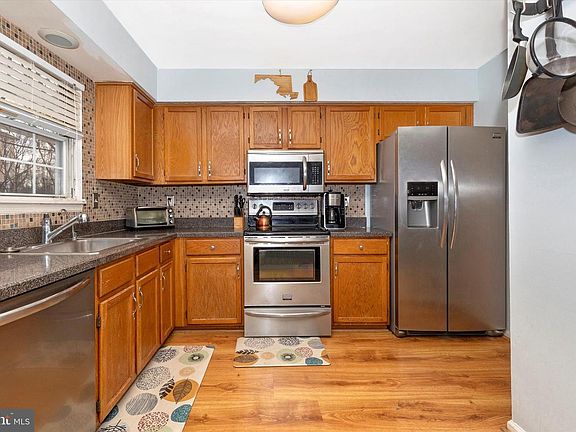 4th image of 20507 Amethyst Ln