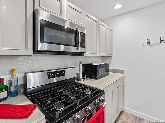 5th image of 6135 HAZEL VALLEY ST