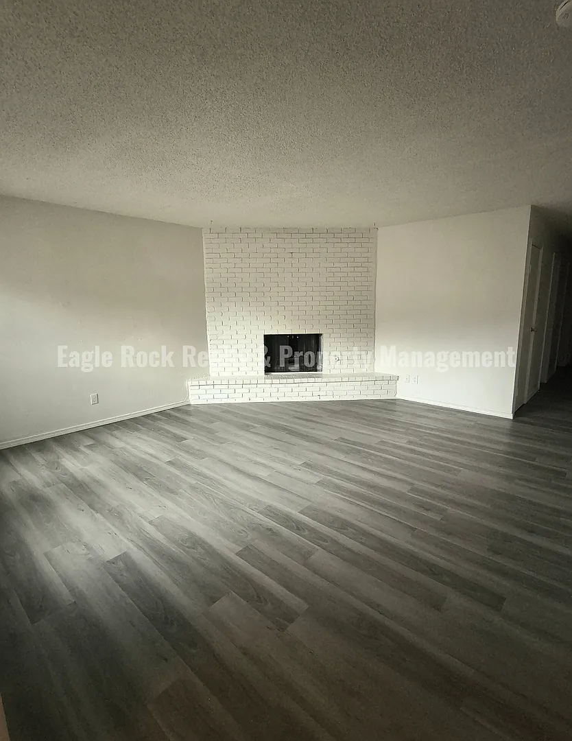4627 South 72nd East Place — Photo 2
