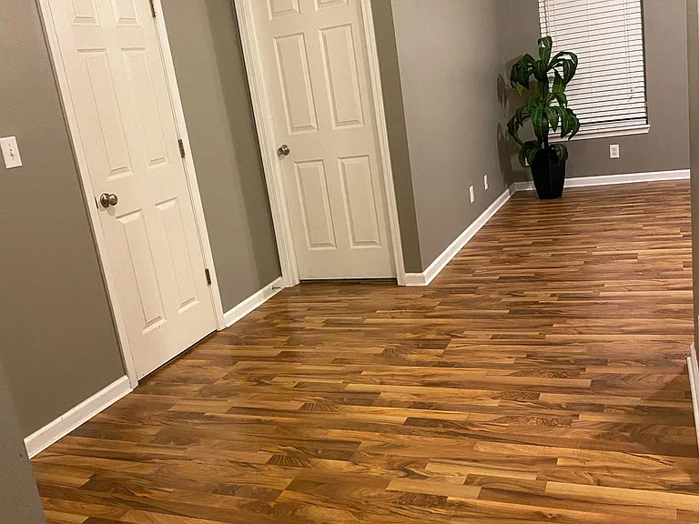 5645 Bingham Dr — Photo 3