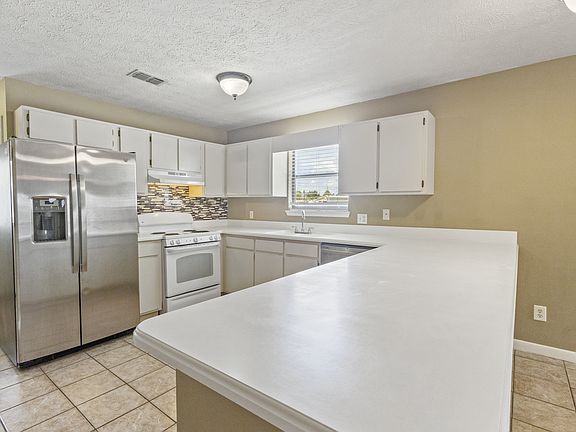 2nd image of 703 Florida Ave #C
