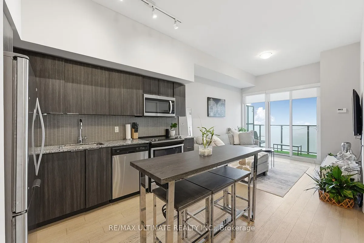 Building Photo - 30 Shore Breeze Dr #1414