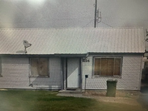 1214 Adair Dr, Moses Lake, WA 98837