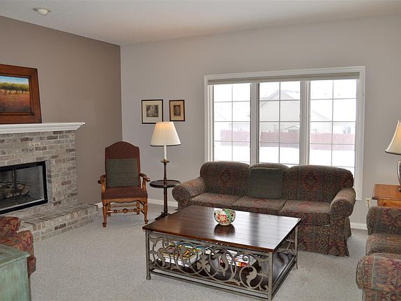 4th image of 2515 Knightsbridge Dr