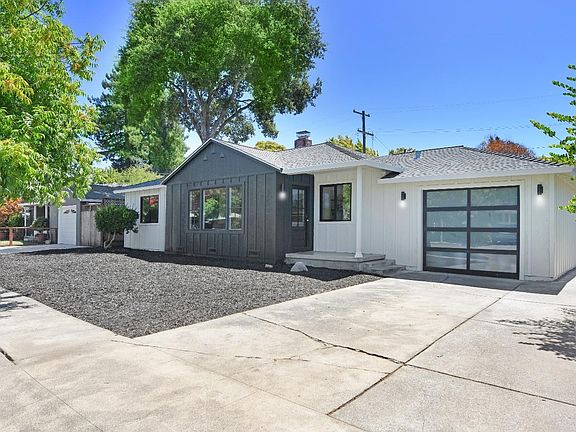 2nd image of 2716 Valley Center Drive