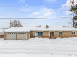 201 Cleveland Ave, Kingsford, MI 49802