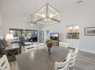 525 Lake Louise CIR #202, NAPLES, FL 34110