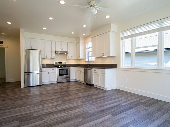 2nd image of 8015 N Oswego Ave #4