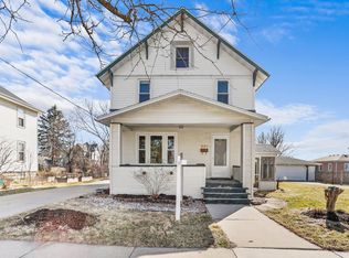 201 S Van Buren St, Stoughton, WI 53589