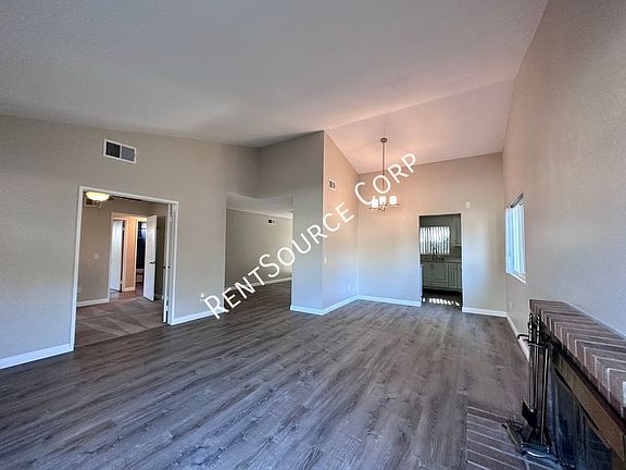 3rd image of 27647 Sequoia Glen Dr