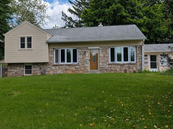 15 N Forge Manor Dr