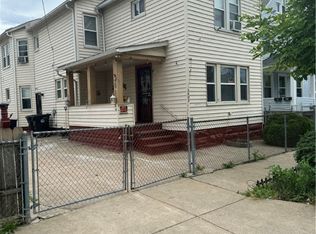 3533 Carlyle Ave, Cleveland, OH 44109