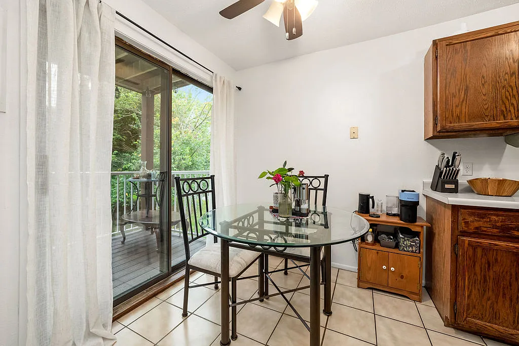 Summerfield Apartments — Photo 4