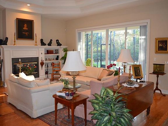 5th image of 500 Garden Club Dr