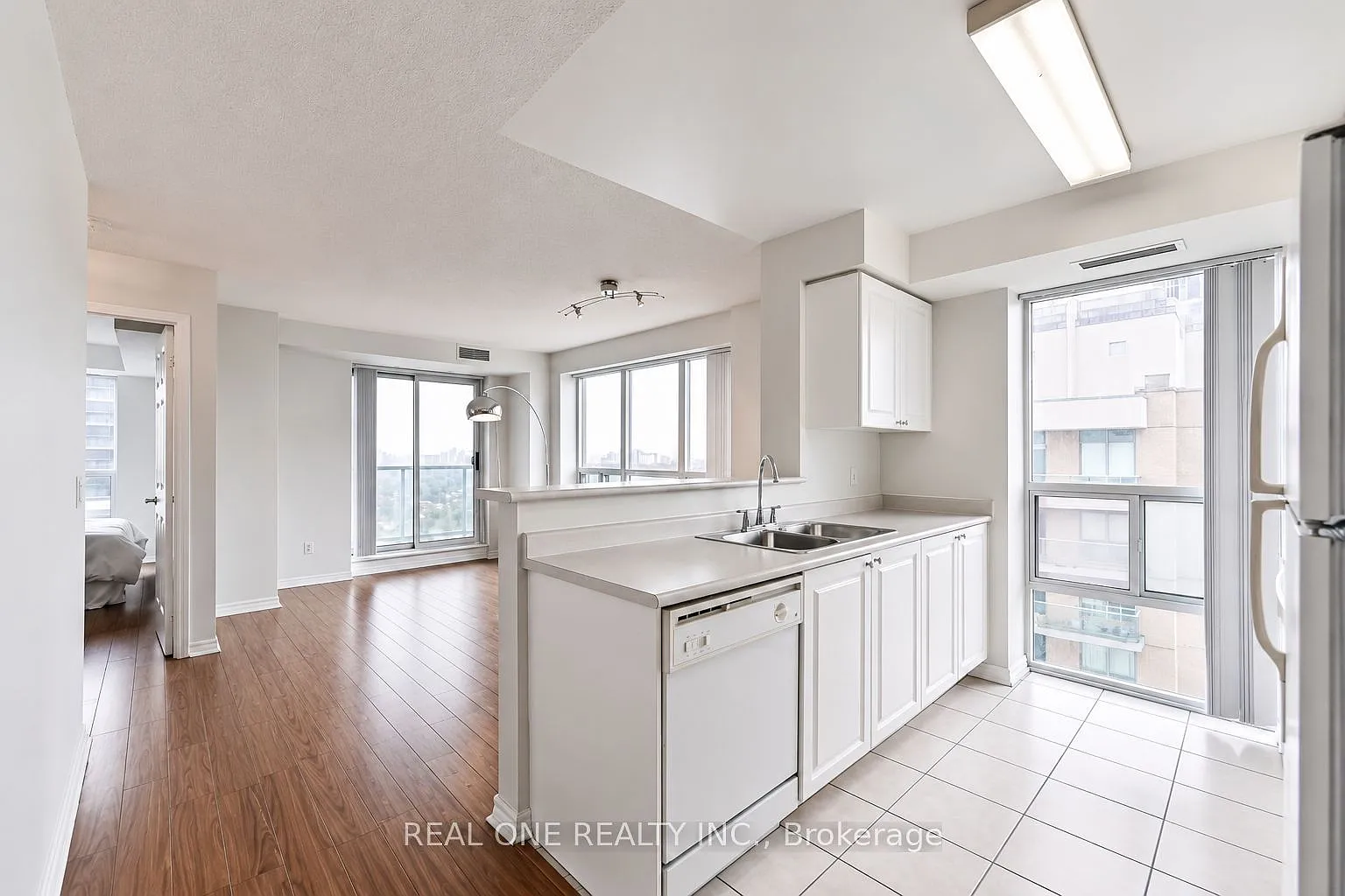 2 bed, $2,980 — Photo 3