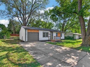 6303 E 153rd St, Grandview, MO 64030