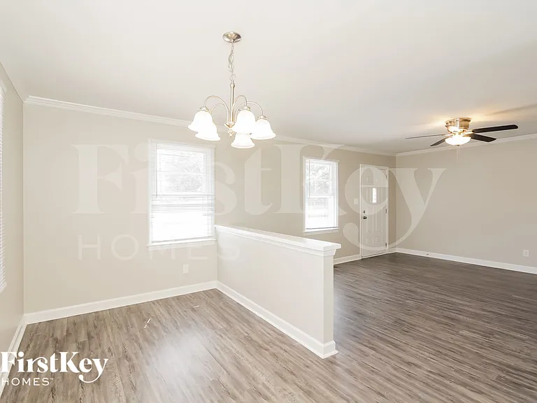 2108 Garland Ave — Photo 5