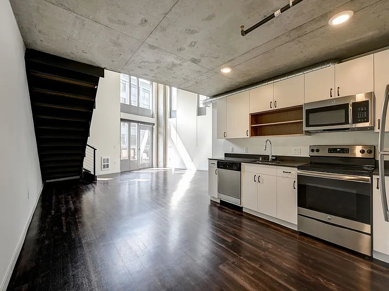 624 Yale — Photo 14