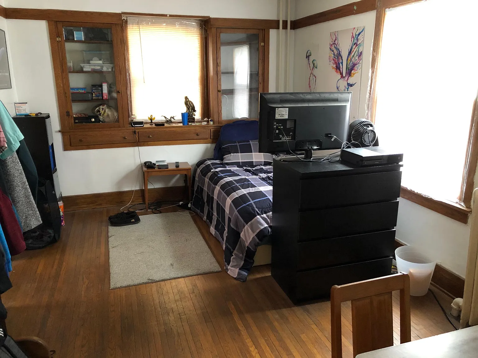 4 bed, 1436 sqft, $2,200 — Photo 3