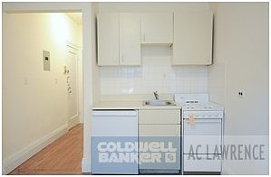 3rd image of 228 E 36th St #2