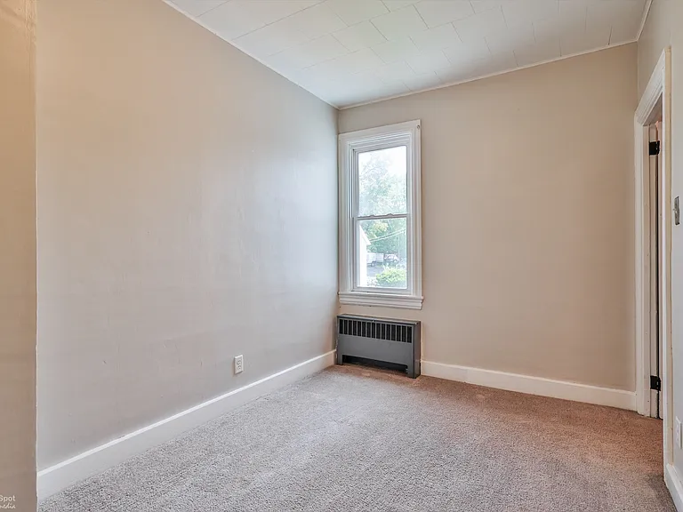 805 Main St — Photo 36