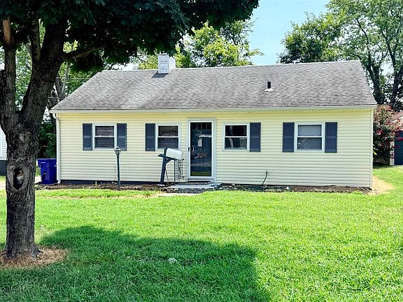 2nd image of 806 Josephine St