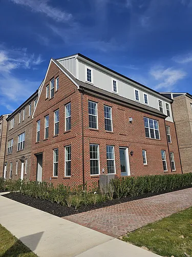 114 Main St Photo 1