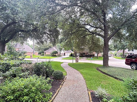 4th image of 5602 Fountainbridge Ln