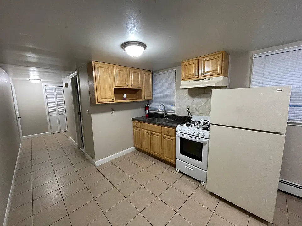 724 Liberty Ave #3
