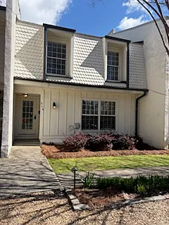 Building Photo - 314 Kennesaw Ave NW #1