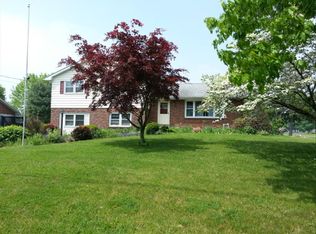 44 Allendale Rd, Shoemakersville, PA 19555