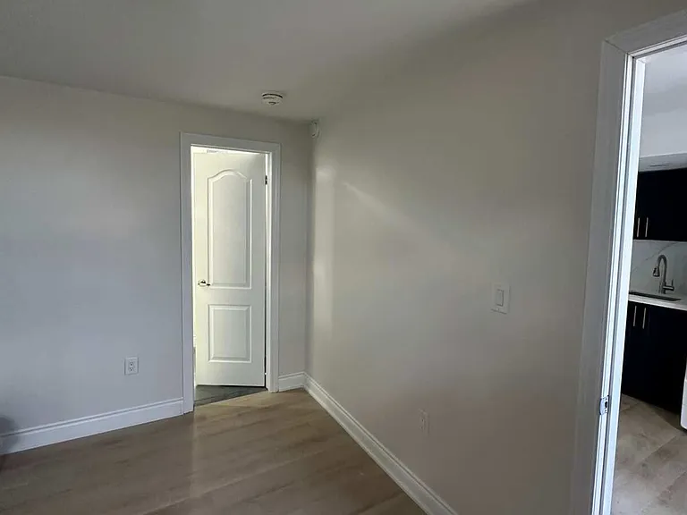 170 Gillespie Dr #LOWER — Photo 13