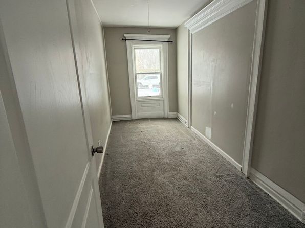 323 Sterling St #11508792