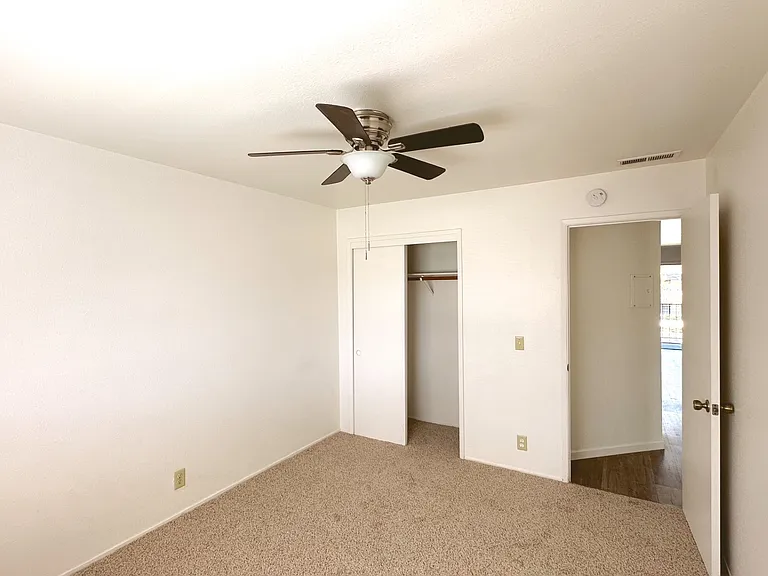 Cameo 2x1: bedroom 1