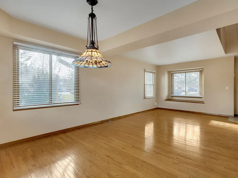 1025 Centennial Dr — Photo 6