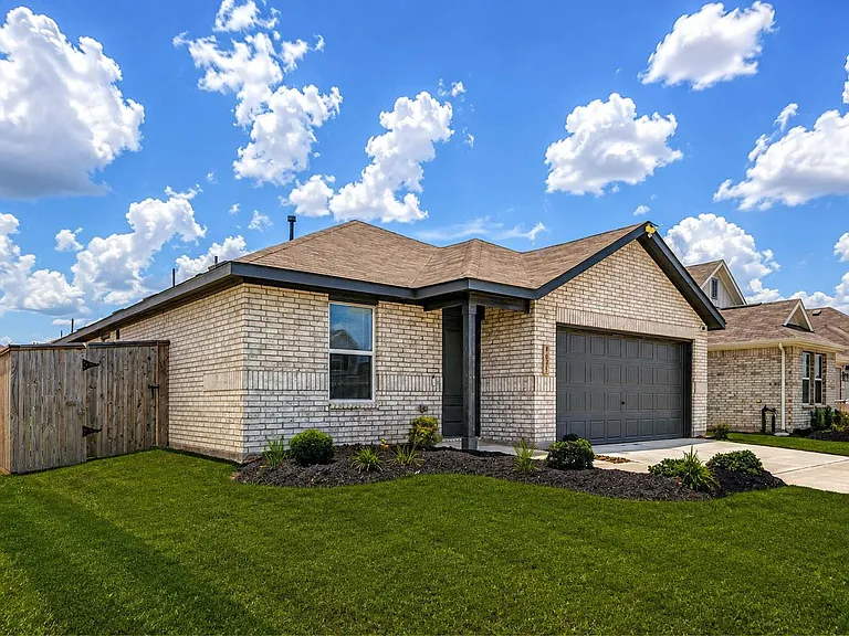 1631 Country View Dr — Photo 2