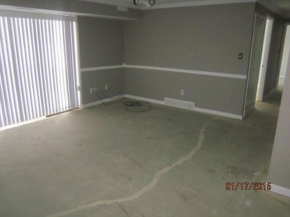 2nd image of 9630 Cove Dr Unit 13A