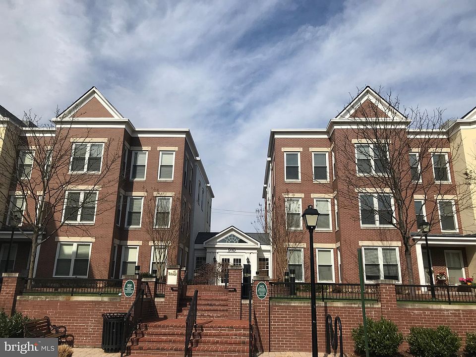 1st image of 910 Powhatan St Unit 101N