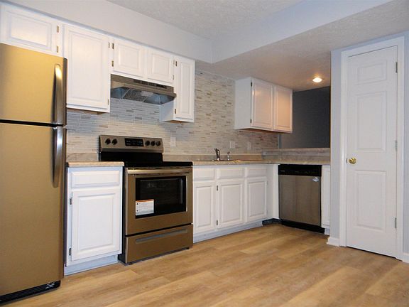 4th image of 648 E Sherwood Hills Dr #D-4
