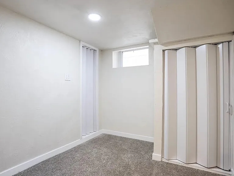 1239 Valentia St — Photo 15