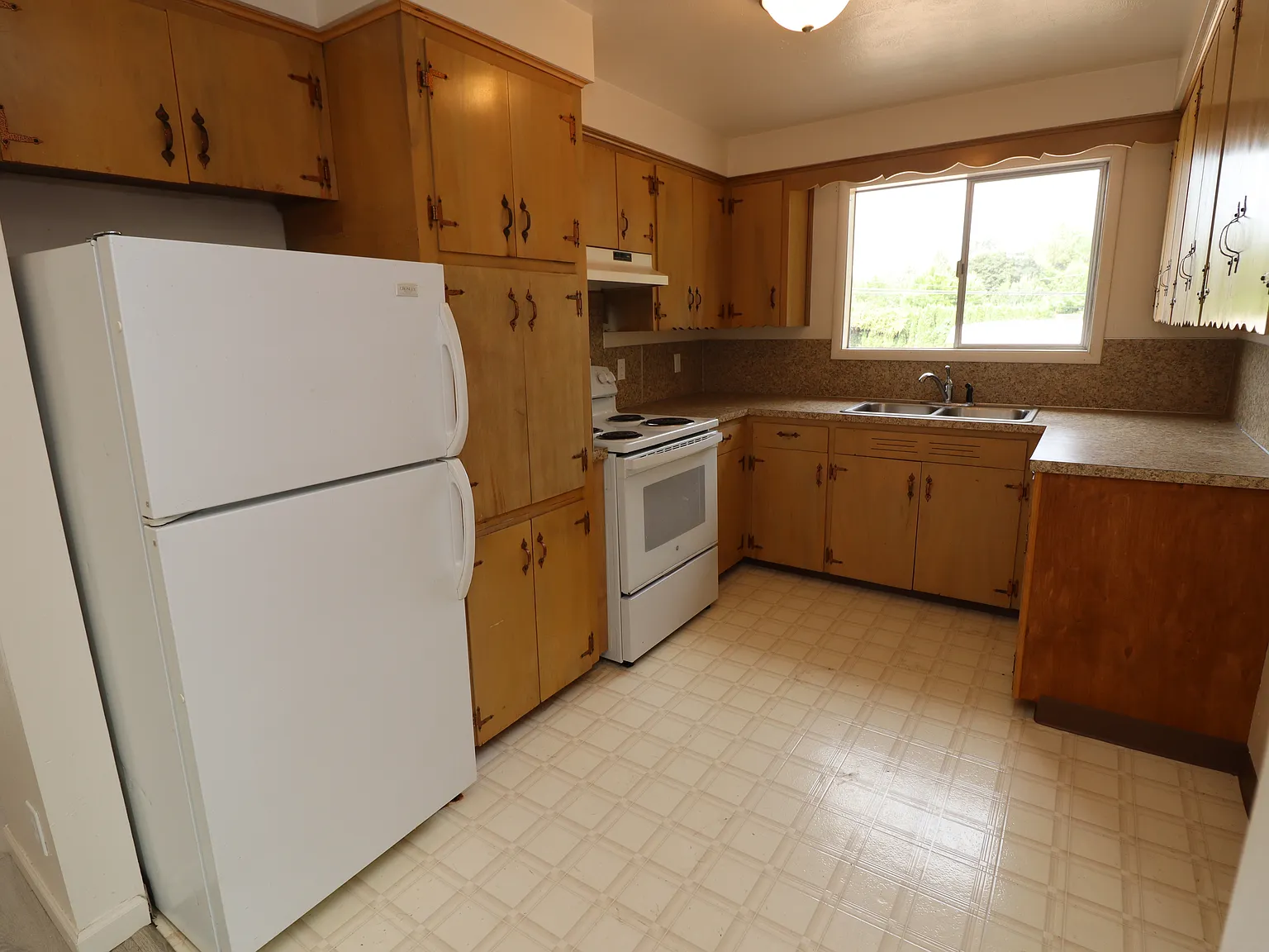 2 bed, 900 sqft, $1,345 — Photo 4