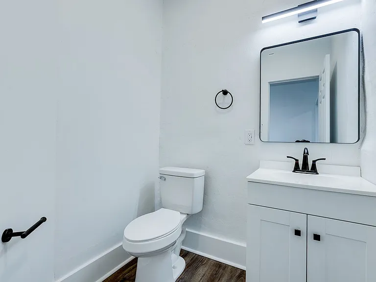 623 Lillian St — Photo 18