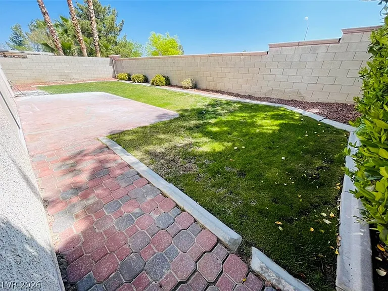 1855 Desert Forest Way — Photo 20